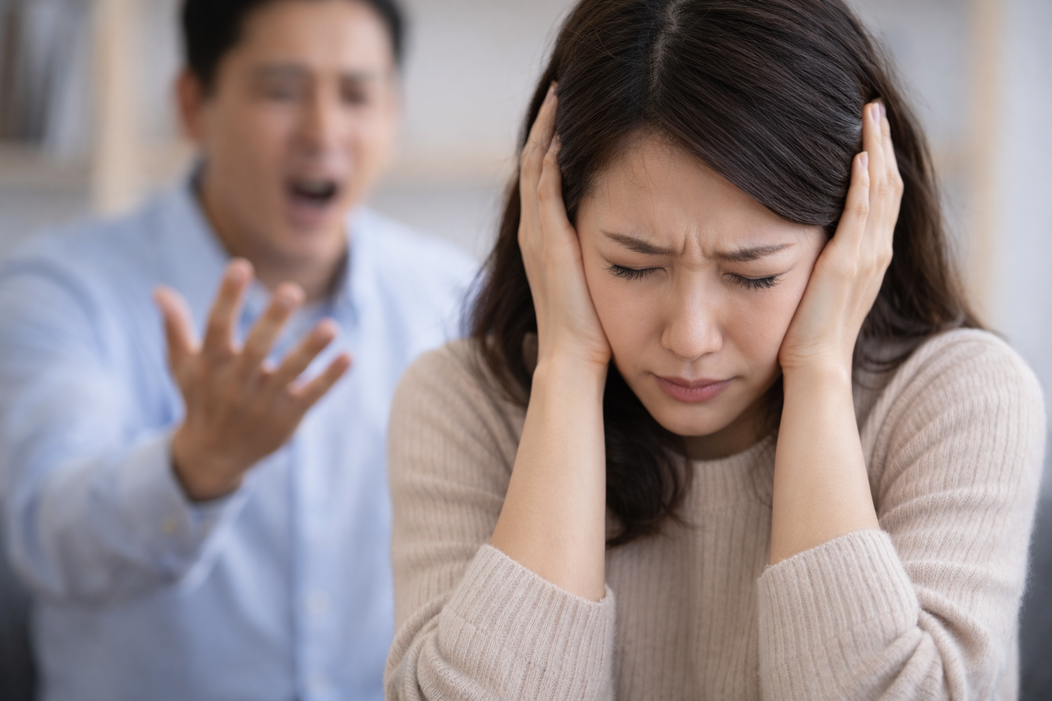 モラハラ離婚を理由に慰謝料請求する方法を弁護士が解説